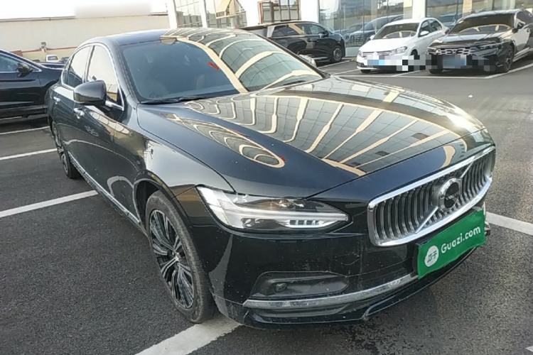 Used Volvo S90 2021 B5 Zhiyuan Luxury Edition Front Right 45 Deg