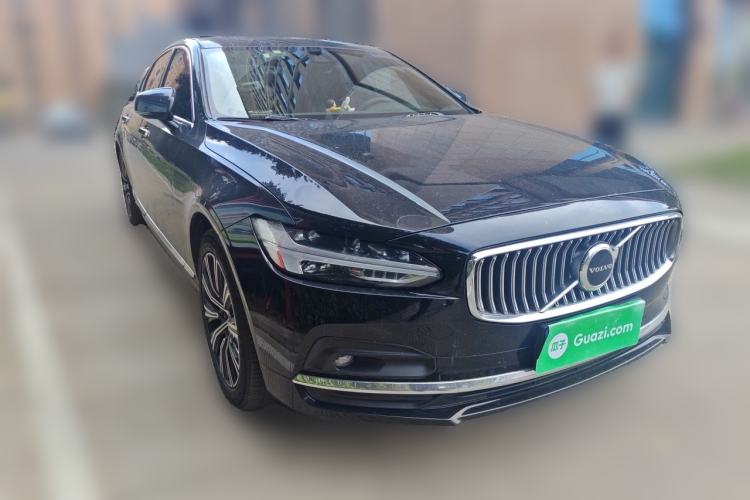 Used Volvo S90 2021 B5 Zhiyi Luxury Edition Front Right 45 Deg