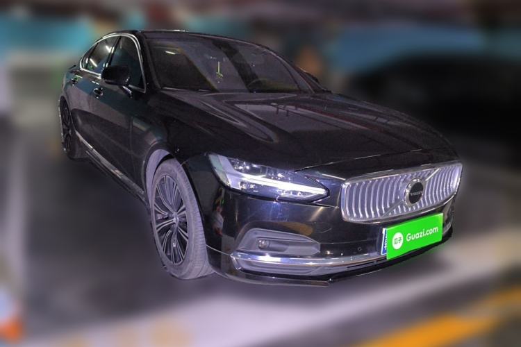 Used Volvo S90 2021 B5 Zhiyi Luxury Edition Front Right 45 Deg