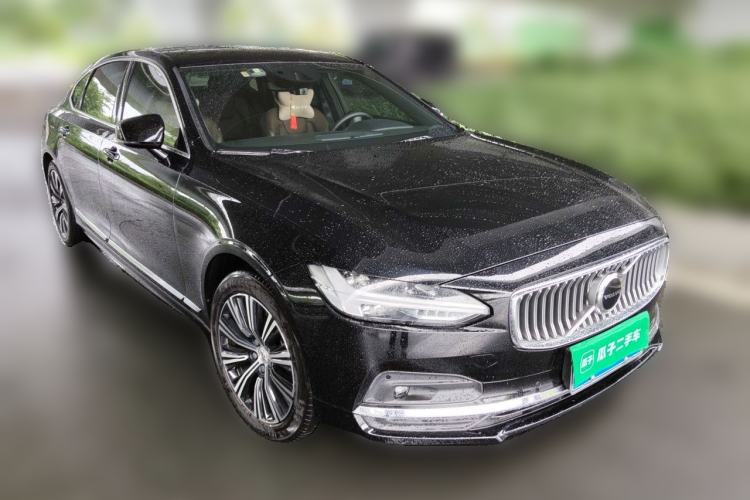Used Volvo S90 2021 B5 Zhiyuan Luxury Edition Front Right 45 Deg