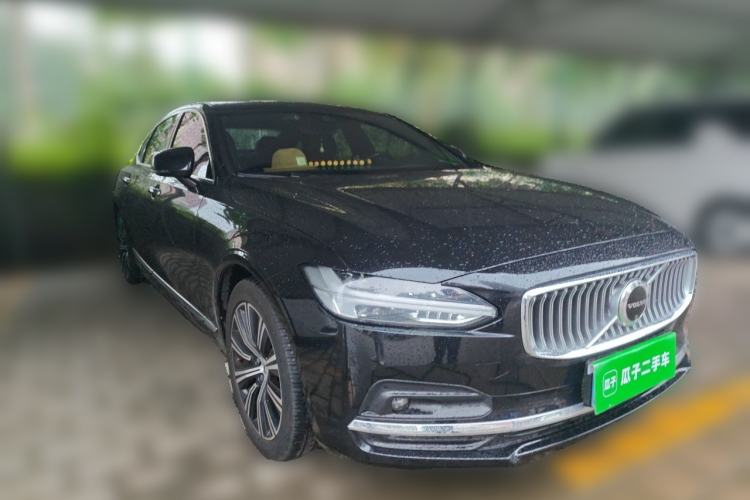 Used Volvo S90 2021 B5 Zhiyuan Luxury Edition Front Right 45 Deg