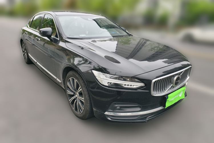 Used Volvo S90 2021 B5 Zhiyi Luxury Edition Front Right 45 Deg