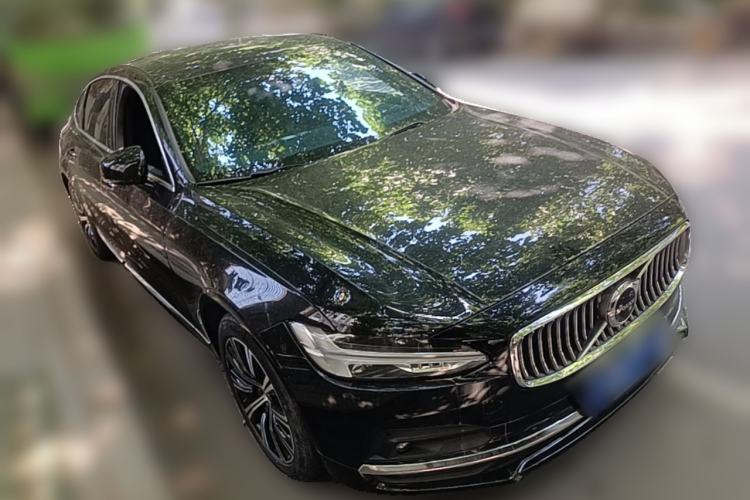 Used Volvo S90 2021 B5 Zhiyi Luxury Edition Front Right 45 Deg