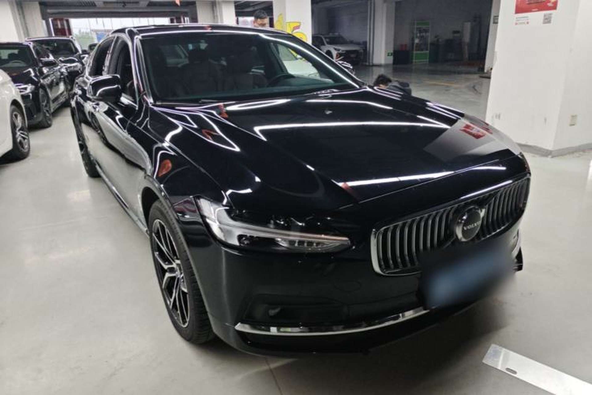 Used Volvo S90 2021 B5 Zhiyuan Luxury Edition Front Right 45 Deg