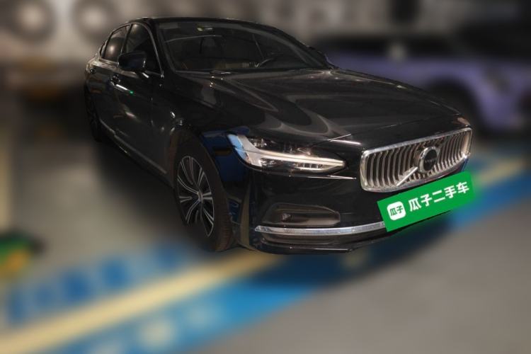 Used Volvo S90 2021 B5 Zhiyi Luxury Edition Front Right 45 Deg