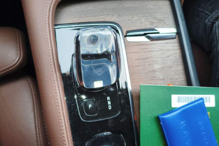 Used Volvo S90 2021 B5 Zhiyuan Luxury Edition Gear Lever