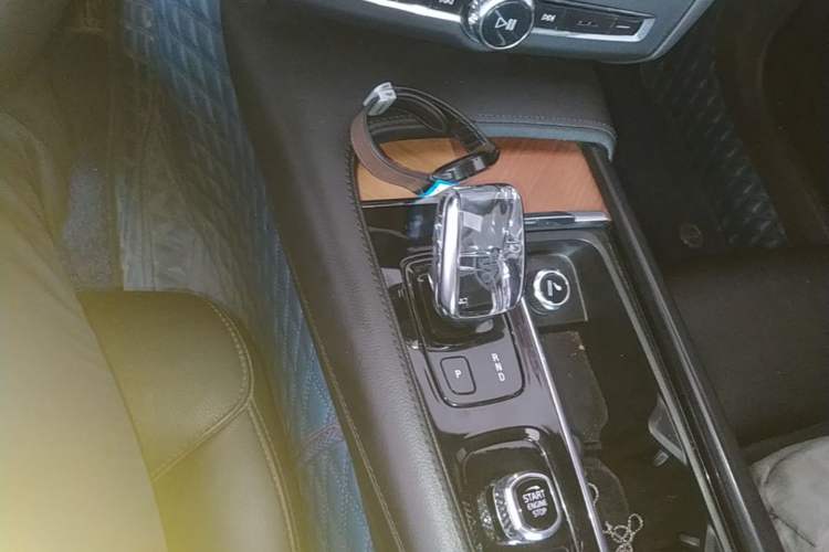 Used Volvo S90 2021 B5 Zhiyi Luxury Edition Gear Lever