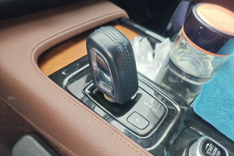 Used Volvo S90 2021 B5 Zhiyi Luxury Edition Gear Lever
