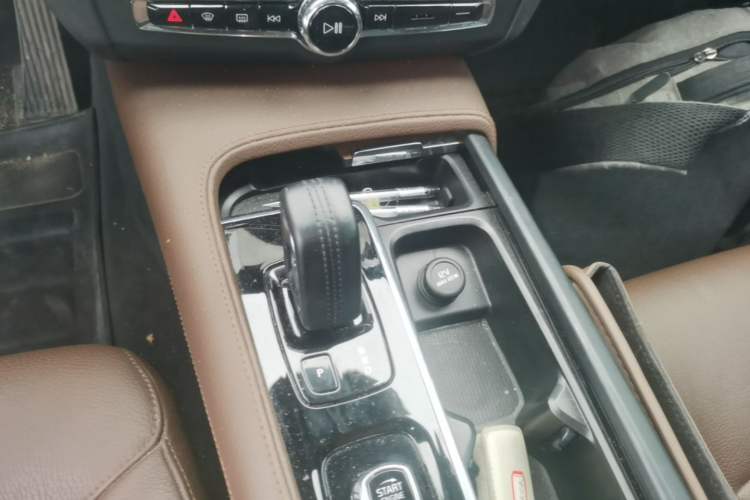 Used Volvo S90 2021 B5 Zhiyi Luxury Edition Gear Lever