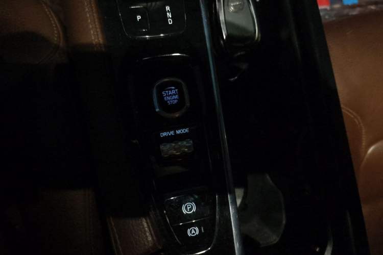 Used Volvo S90 2021 B5 Zhiyi Luxury Edition Gear Lever