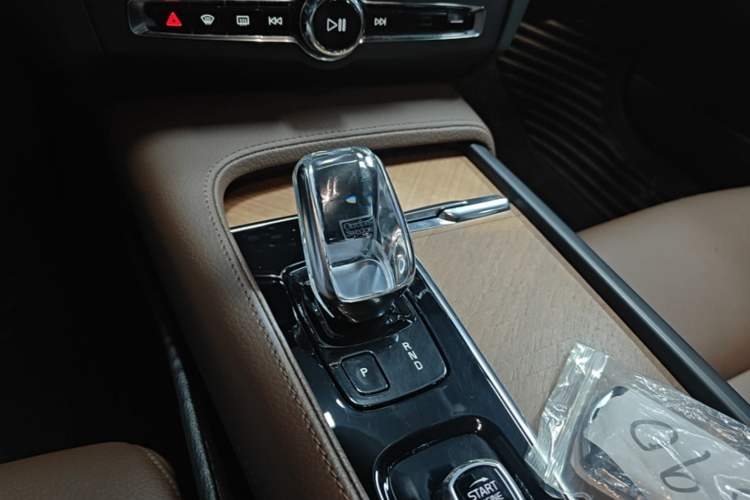 Used Volvo S90 2021 B5 Zhiyi Luxury Edition Gear Lever