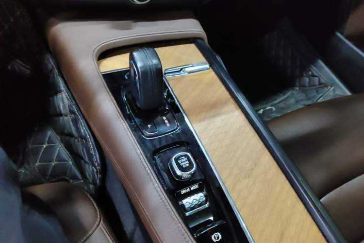 Used Volvo S90 2021 B5 Zhiyi Luxury Edition Gear Lever