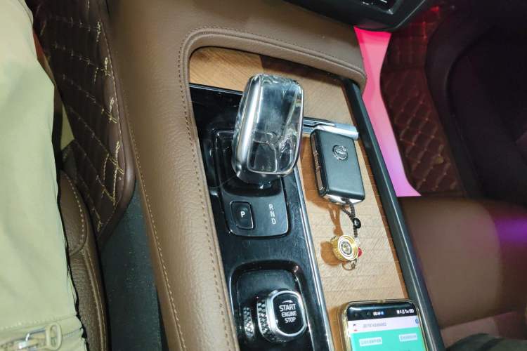 Used Volvo S90 2021 B5 Zhiyi Luxury Edition Gear Lever