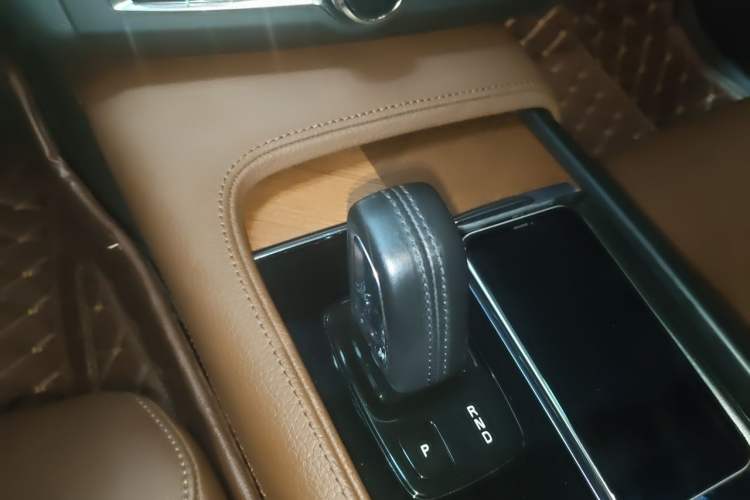 Used Volvo S90 2021 B5 Zhiyi Luxury Edition Gear Lever