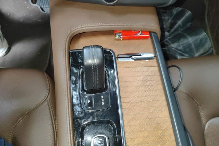 Used Volvo S90 2021 B5 Zhiyi Luxury Edition Gear Lever