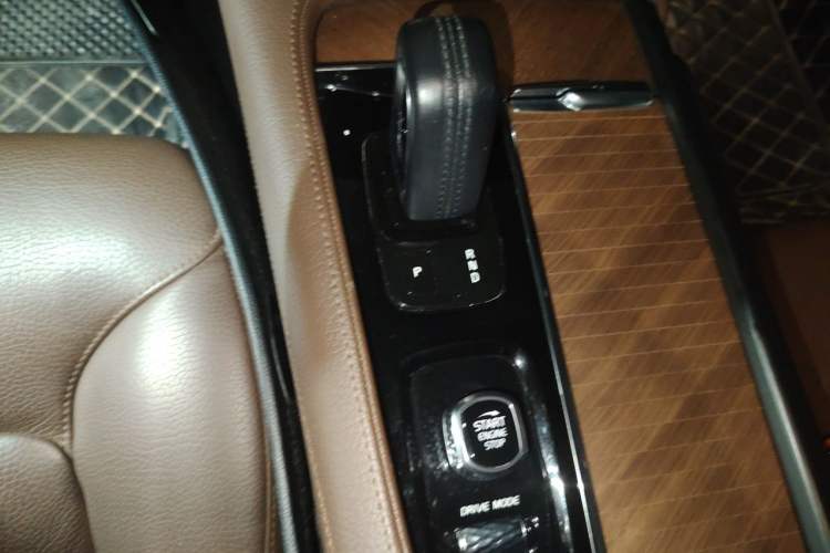 Used Volvo S90 2021 B5 Zhiyi Luxury Edition Gear Lever
