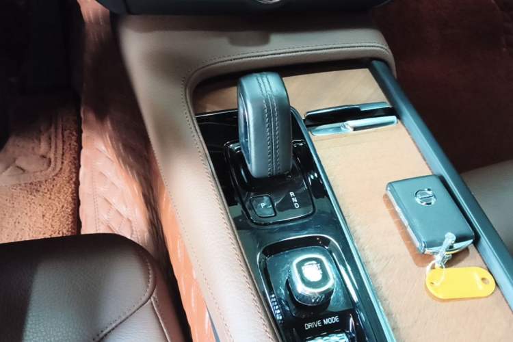 Used Volvo S90 2021 B5 Zhiyi Luxury Edition Gear Lever