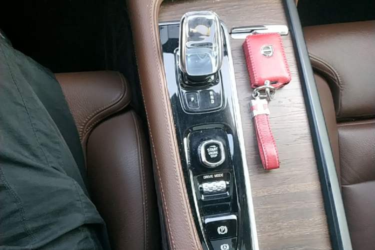 Used Volvo S90 2021 B5 Zhiyuan Luxury Edition Gear Lever