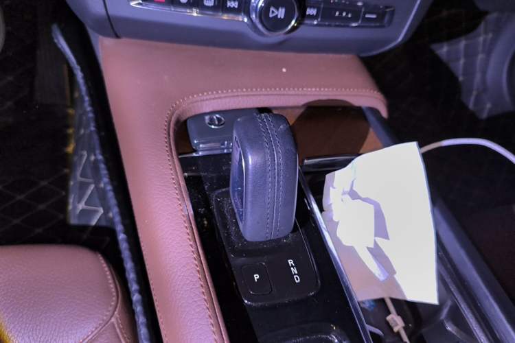 Used Volvo S90 2021 B5 Zhiyi Luxury Edition Gear Lever