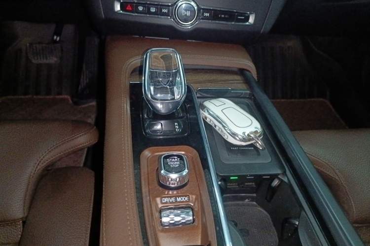 Used Volvo S90 2021 B5 Zhiyuan Luxury Edition Gear Lever
