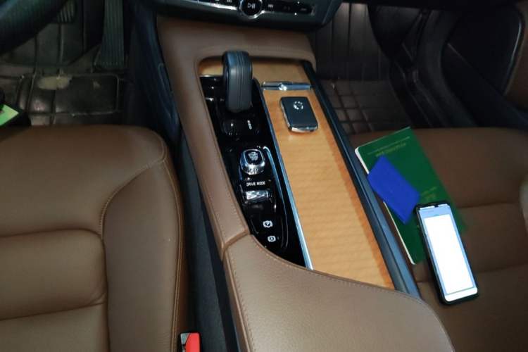Used Volvo S90 2021 B5 Zhiyi Luxury Edition Gear Lever