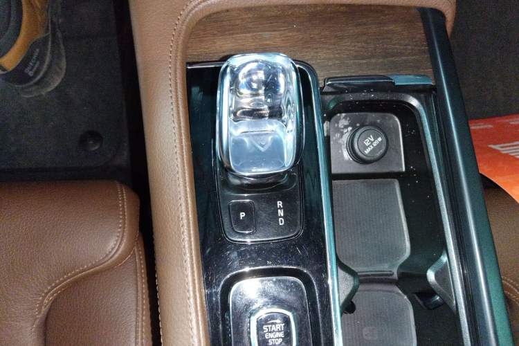 Used Volvo S90 2021 B5 Zhiyuan Luxury Edition Gear Lever