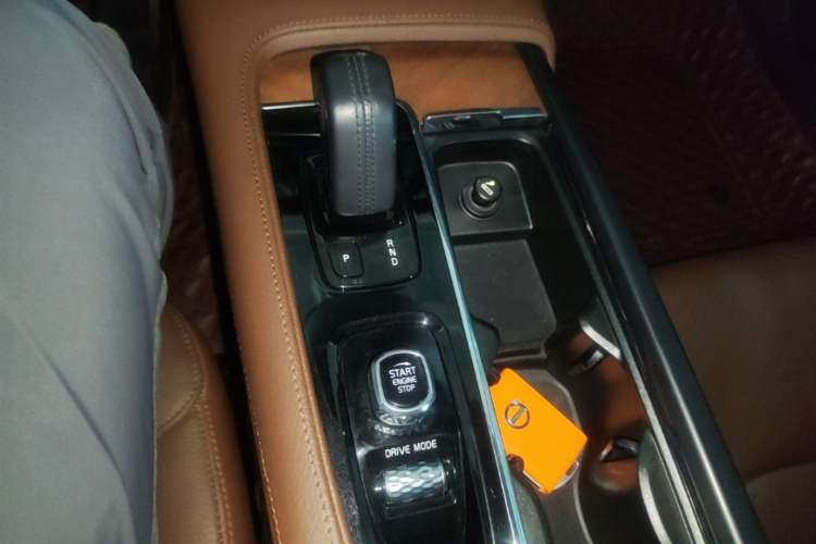 Used Volvo S90 2021 B5 Zhiyi Luxury Edition Gear Lever