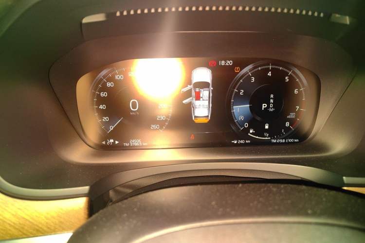Used Volvo S90 2021 B5 Zhiyi Luxury Edition Instrument Cluster