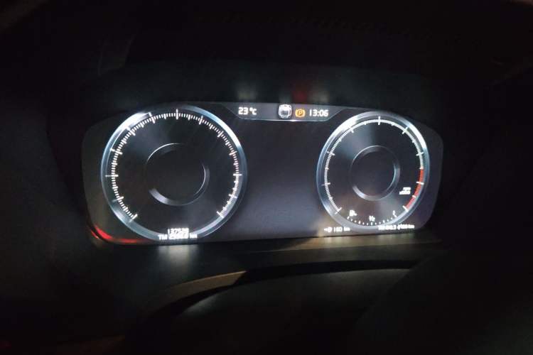 Used Volvo S90 2021 B5 Zhiyi Luxury Edition Instrument Cluster