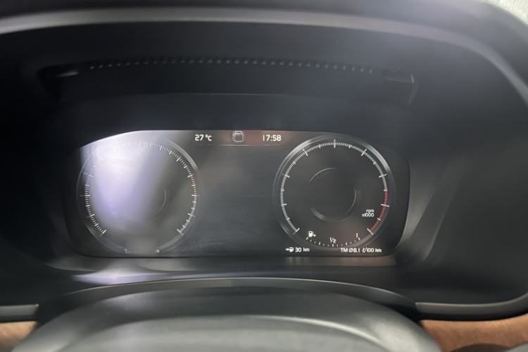 Used Volvo S90 2021 B5 Zhiyi Luxury Edition Instrument Cluster