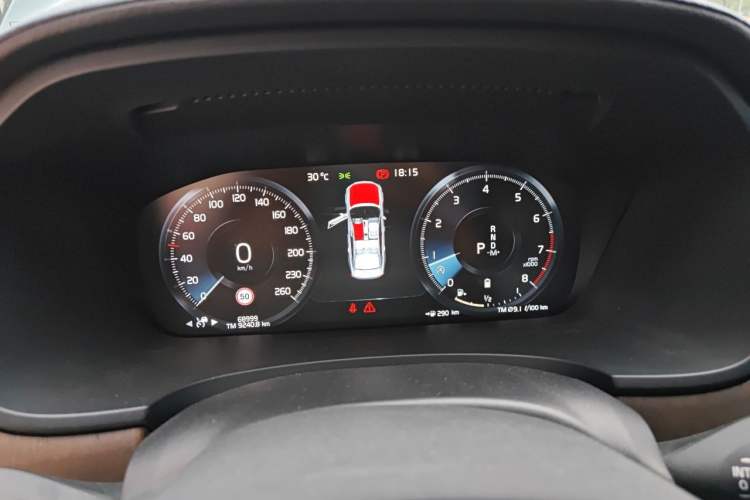 Used Volvo S90 2021 B5 Zhiyuan Luxury Edition Instrument Cluster