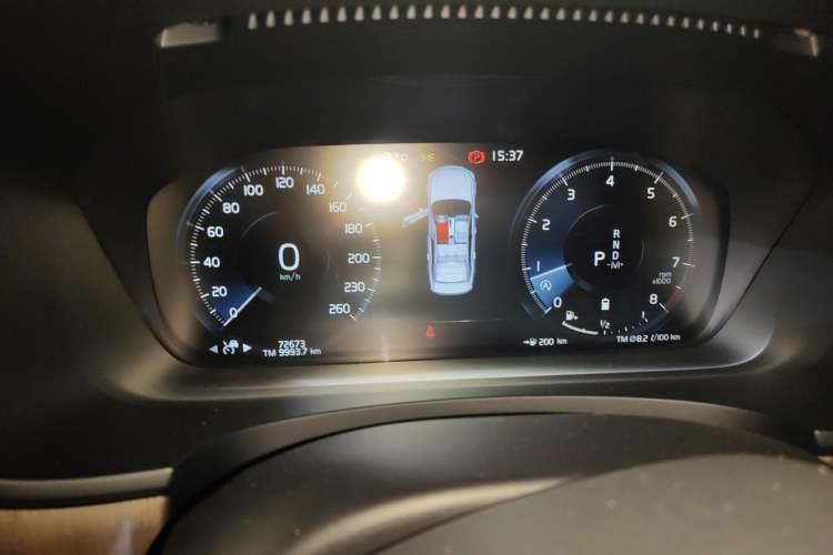 Used Volvo S90 2021 B5 Zhiyuan Luxury Edition Instrument Cluster