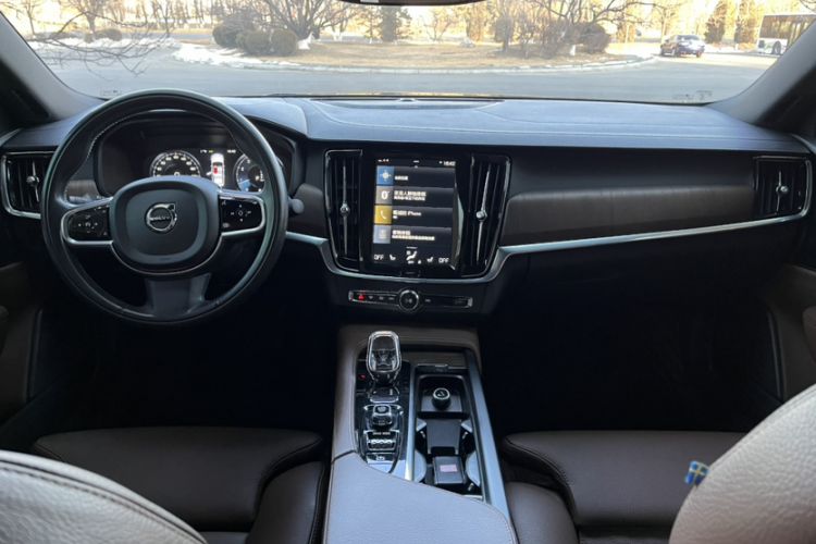 Used Volvo S90 2021 B5 Zhiyuan Luxury Edition Interior 1