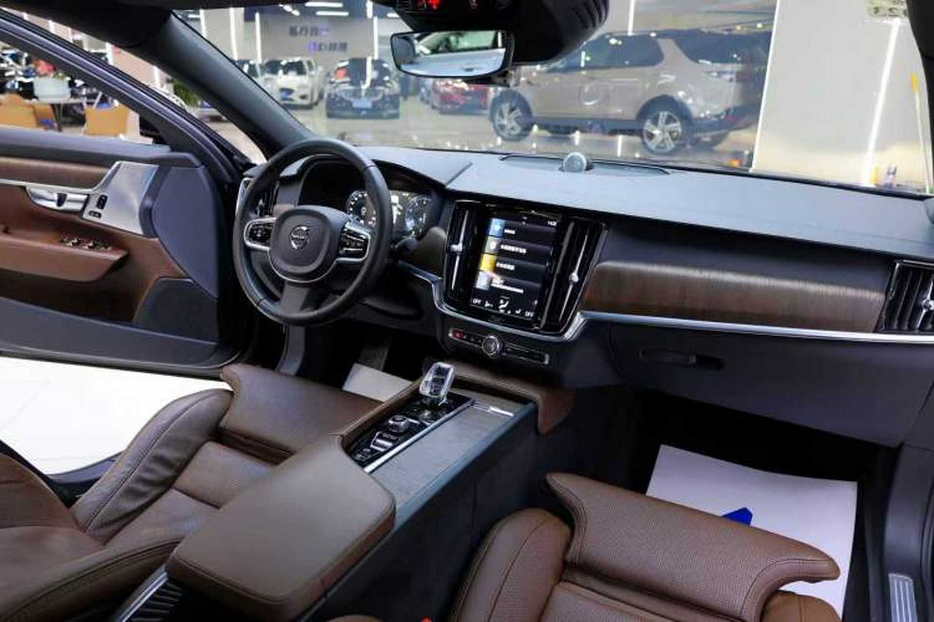 Used Volvo S90 2021 B5 Luxury Smart Edition Interior 4