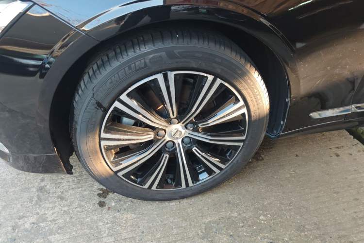 Used Volvo S90 2021 B5 Zhiyuan Luxury Edition Left Front Wheel Hub