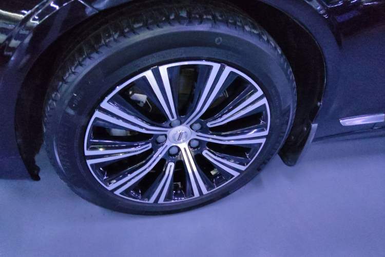 Used Volvo S90 2021 B5 Zhiyuan Luxury Edition Left Front Wheel Hub