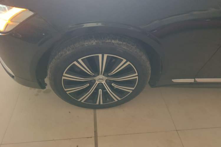 Used Volvo S90 2021 B5 Zhiyi Luxury Edition Left Front Wheel Hub