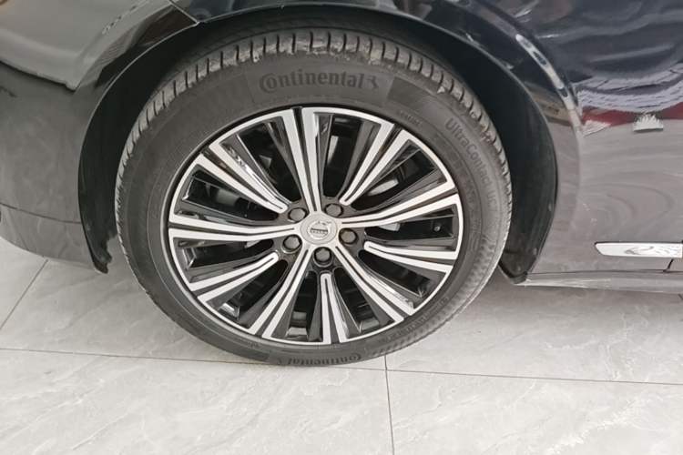 Used Volvo S90 2021 B5 Zhiyuan Luxury Edition Left Front Wheel Hub