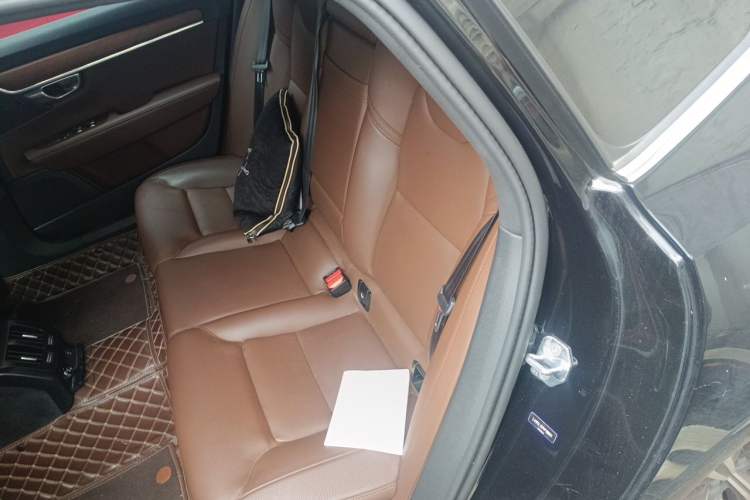 Used Volvo S90 2021 B5 Zhiyi Luxury Edition Left Rear Seat