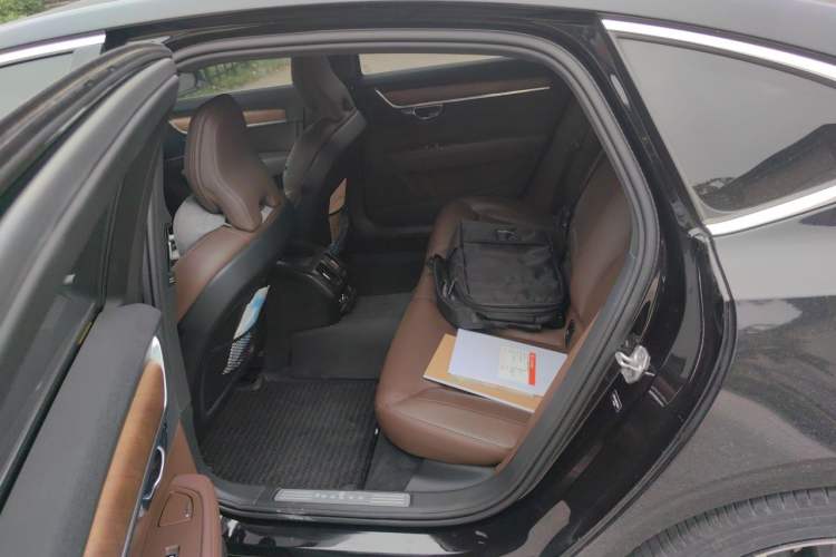 Used Volvo S90 2021 B5 Zhiyi Luxury Edition Left Rear Seat