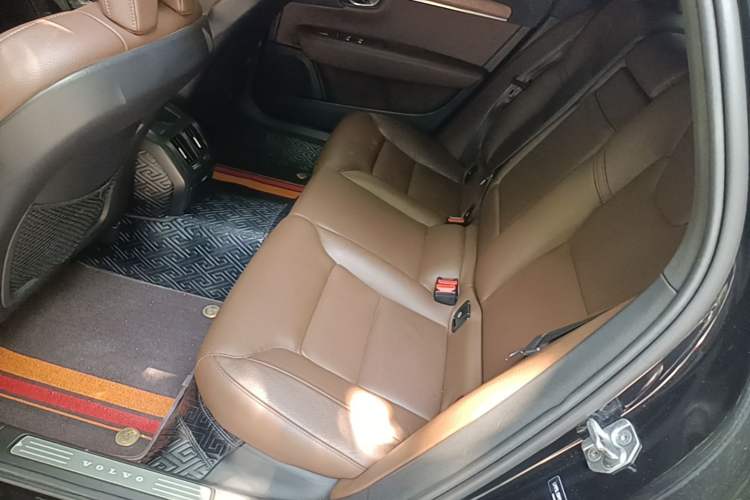 Used Volvo S90 2021 B5 Zhiyi Luxury Edition Left Rear Seat