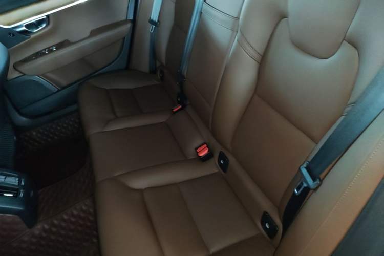 Used Volvo S90 2021 B5 Zhiyi Luxury Edition Left Rear Seat