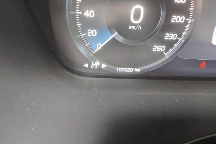 Used Volvo S90 2021 B5 Zhiyuan Luxury Edition Odometer Close Up