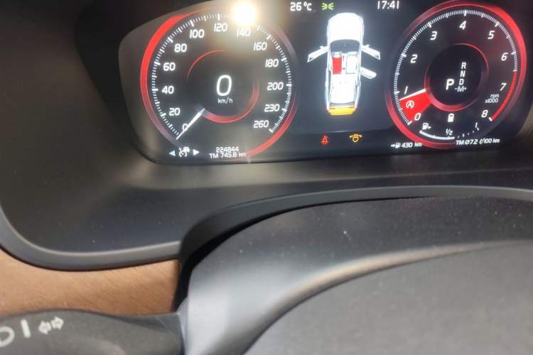 Used Volvo S90 2021 B5 Zhiyi Luxury Edition Odometer Close Up