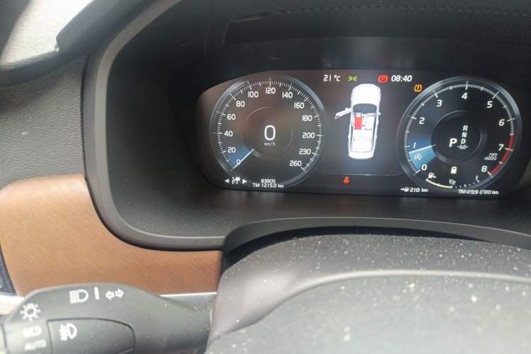 Used Volvo S90 2021 B5 Zhiyi Luxury Edition Odometer Close Up