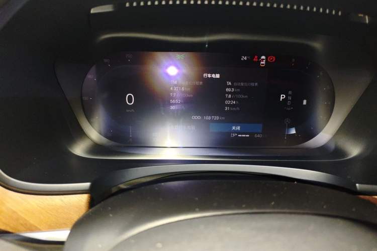 Used Volvo S90 2021 B5 Zhiyi Luxury Edition Odometer Close Up