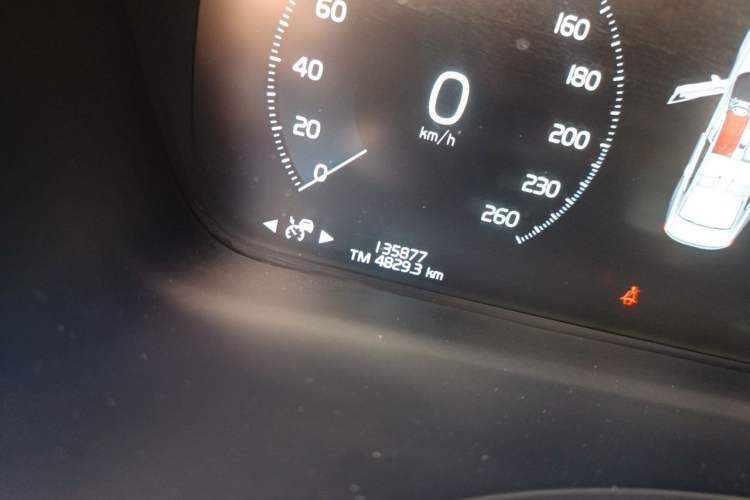 Used Volvo S90 2021 B5 Zhiyuan Luxury Edition Odometer Close Up
