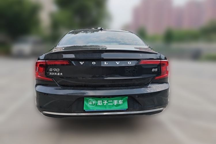 Used Volvo S90 2021 B5 Zhiyuan Luxury Edition Rear