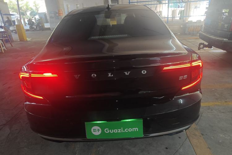 Used Volvo S90 2021 B5 Zhiyuan Luxury Edition Rear