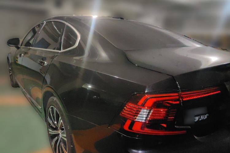 Used Volvo S90 2021 B5 Zhiyi Luxury Edition Rear Left 45 Deg